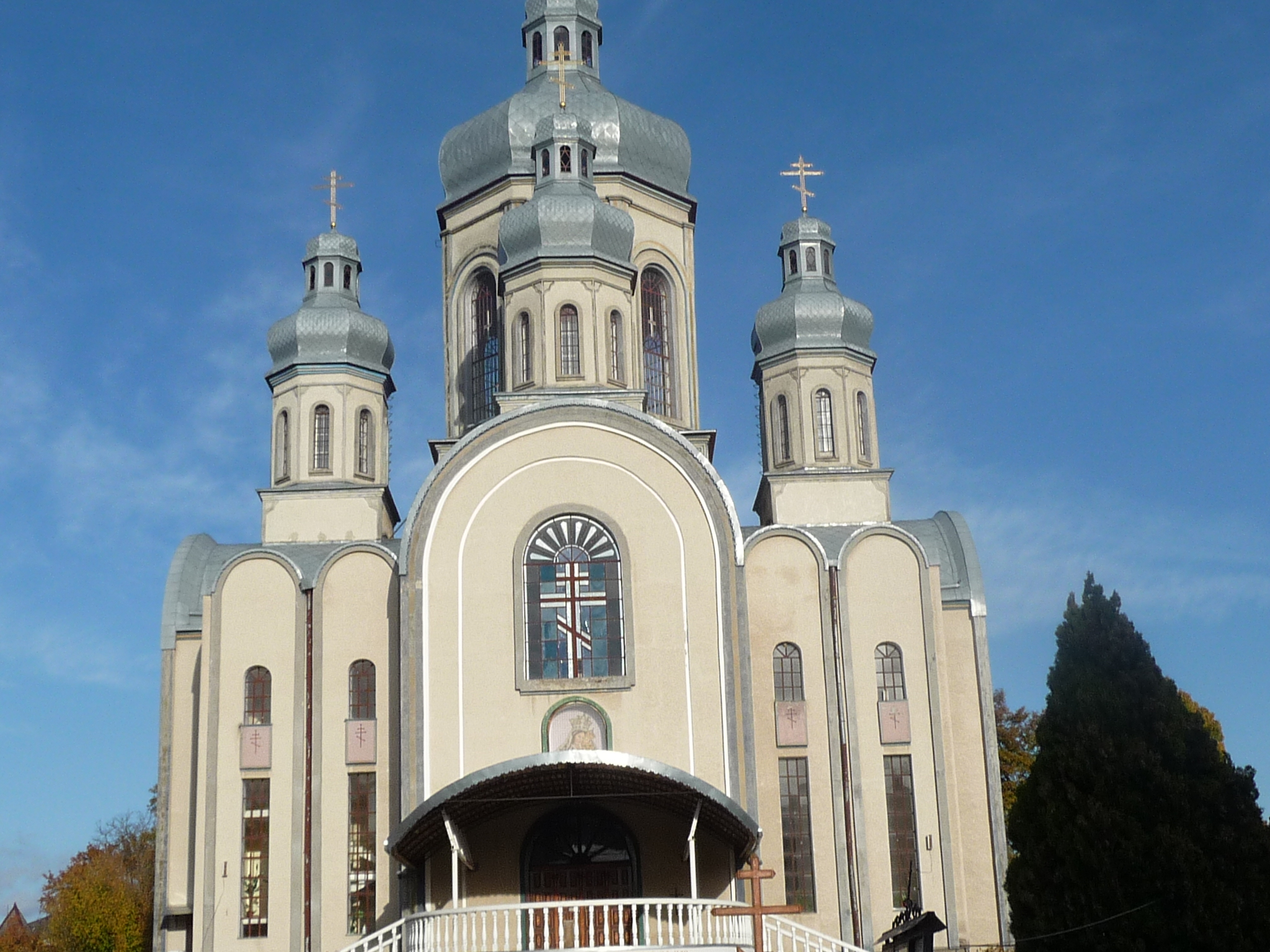 У Самборі з церкви викрали 30-кілограмове Євангеліє ручної роботи. | Збруч