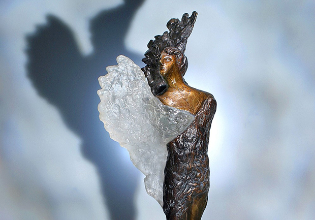 The statuette-award by Ewa Rossano ~