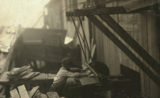 lewis-wickes-hine-dangerous-work-12-year-old-laborer-at-miller-and-vidor-lumber-company-beaumont-texas-c-1913.jpg